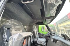 重汽黄河H7 14.6L LNG 630马力 6X4 中国重汽16档 AMT自动档 牵引车