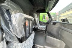 重汽黄河H7 14.6L LNG 630马力 6X4 中国重汽16档 AMT自动档 牵引车