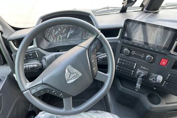 �����ƺ�H7 14.6L LNG 630���� 6X4 �й�����16�� AMT�Զ��� ǣ����ͼƬ