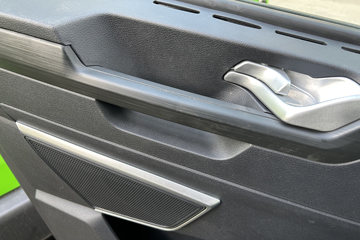 �����ƺ�H7 14.6L LNG 630���� 6X4 �й�����16�� AMT�Զ��� ǣ����ͼƬ