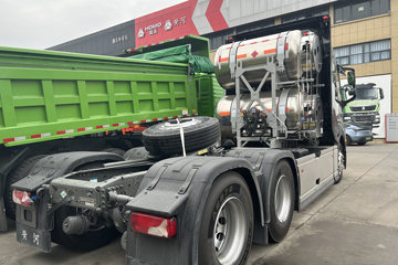 �����ƺ�H7 14.6L LNG 630���� 6X4 �й�����16�� AMT�Զ��� ǣ����ͼƬ