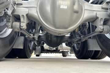 �����ƺ�H7 14.6L LNG 630���� 6X4 �й�����16�� AMT�Զ��� ǣ����ͼƬ