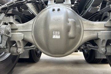 �����ƺ�H7 14.6L LNG 630���� 6X4 �й�����16�� AMT�Զ��� ǣ����ͼƬ
