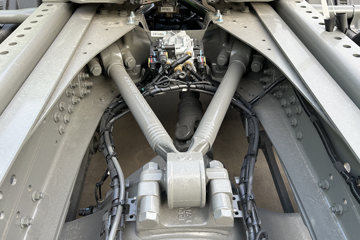 �����ƺ�H7 14.6L LNG 630���� 6X4 �й�����16�� AMT�Զ��� ǣ����ͼƬ