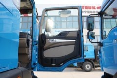 重汽豪沃HOWO TX EV 6X4 纯电动牵引车 宁德时代400kWh