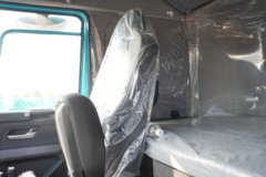 中国重汽成都商用车豪沃V7-X 6X4 换电式纯电动牵引车 宁德时代400kWh