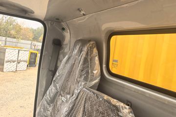 �й�����HOWO ���� 160���� 4X2 ��ѩ��(˼������)ͼƬ