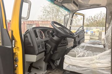 �й�����HOWO ���� 160���� 4X2 ��ѩ��(˼������)ͼƬ