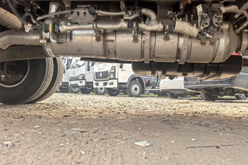 �й�����HOWO ���� 160���� 4X2 ��ѩ��(˼������)ͼƬ