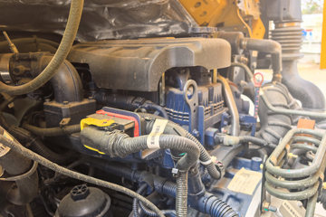 �й�����HOWO ���� 160���� 4X2 ��ѩ��(˼������)ͼƬ