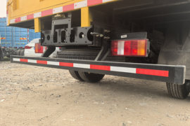 悍将&nbsp;除雪车上装图片