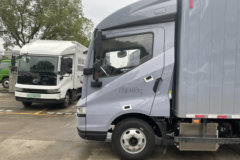 比亚迪T5DM 科技版 4.5T 4.03米单排插电式增程混合动力厢式轻卡55.39kWh