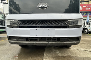 ���ǵ�T5DM �Ƽ��� 4.5T 4.03�׵��Ų��ʽ���̻�϶�����ʽ�Ῠ55.39kWhͼƬ