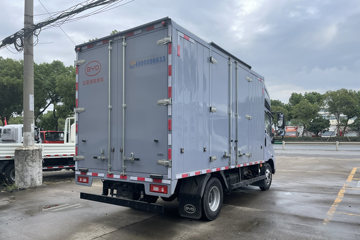 ���ǵ�T5DM �Ƽ��� 4.5T 4.03�׵��Ų��ʽ���̻�϶�����ʽ�Ῠ55.39kWhͼƬ