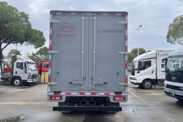 ���ǵ�T5DM �Ƽ��� 4.5T 4.03�׵��Ų��ʽ���̻�϶�����ʽ�Ῠ55.39kWhͼƬ