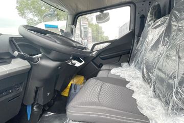 ���ǵ�T5DM �Ƽ��� 4.5T 4.03�׵��Ų��ʽ���̻�϶�����ʽ�Ῠ55.39kWhͼƬ