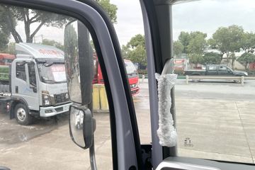 ���ǵ�T5DM �Ƽ��� 4.5T 4.03�׵��Ų��ʽ���̻�϶�����ʽ�Ῠ55.39kWhͼƬ