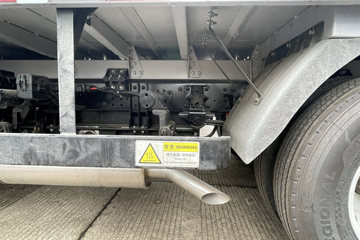 ���ǵ�T5DM �Ƽ��� 4.5T 4.03�׵��Ų��ʽ���̻�϶�����ʽ�Ῠ55.39kWhͼƬ