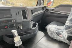 重汽HOWO TX7 4.6L柴油 240马力 中国重汽8档 9.6米厢式载货车