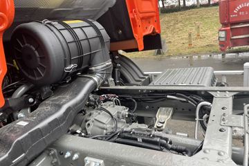 ����HOWO TX7 4.6L���� 240���� �й�����8�� 9.6����ʽ�ػ���ͼƬ