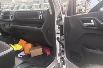 ��������S3 2.5L���� 150���� ������5�� 4.17�׵��������ῨͼƬ