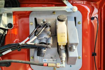 һ����� J6L�п� ����� 240���� 4X2 6.75�������ػ���(ƽ��)ͼƬ