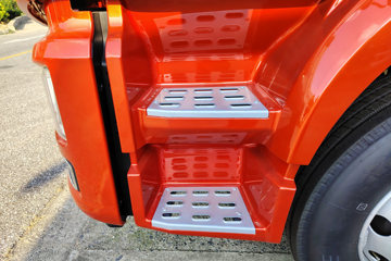 һ����� J6L�п� ����� 240���� 4X2 6.75�������ػ���(ƽ��)ͼƬ