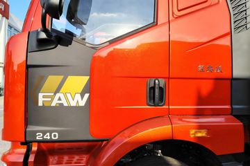 һ����� J6L�п� ����� 240���� 4X2 6.75�������ػ���(ƽ��)ͼƬ