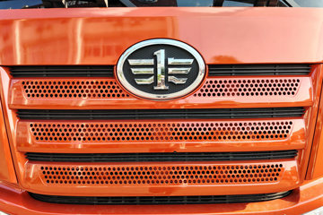 һ����� J6L�п� ����� 240���� 4X2 6.75�������ػ���(ƽ��)ͼƬ