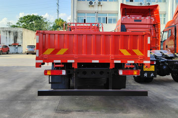 һ����� J6L�п� ����� 240���� 4X2 6.75�������ػ���(ƽ��)ͼƬ