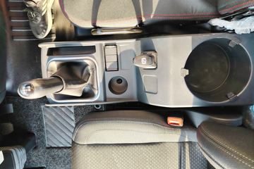 һ����� J6L�п� ����� 240���� 4X2 6.75�������ػ���(ƽ��)ͼƬ