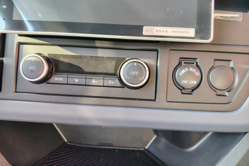 һ����� J6L�п� ����� 240���� 4X2 6.75�������ػ���(ƽ��)ͼƬ