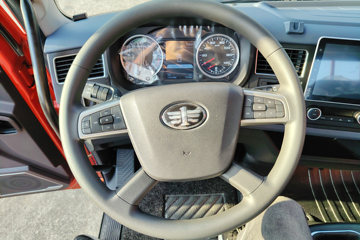 һ����� J6L�п� ����� 240���� 4X2 6.75�������ػ���(ƽ��)ͼƬ