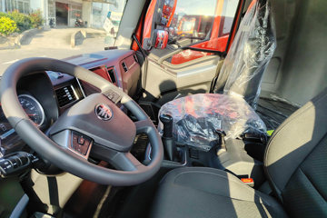 һ����� J6L�п� ����� 240���� 4X2 6.75�������ػ���(ƽ��)ͼƬ