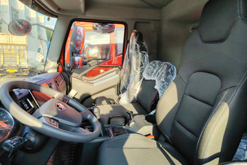 һ����� J6L�п� ����� 240���� 4X2 6.75�������ػ���(ƽ��)ͼƬ