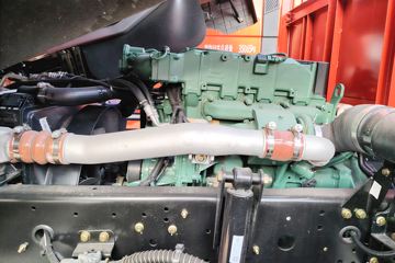 һ����� J6L�п� ����� 240���� 4X2 6.75�������ػ���(ƽ��)ͼƬ