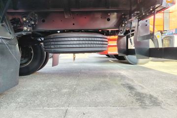 һ����� J6L�п� ����� 240���� 4X2 6.75�������ػ���(ƽ��)ͼƬ