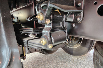 һ����� J6L�п� ����� 240���� 4X2 6.75�������ػ���(ƽ��)ͼƬ