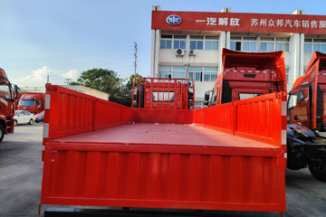 һ����� J6L�п� ����� 240���� 4X2 6.75�������ػ���(ƽ��)ͼƬ