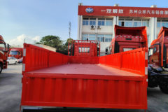 一汽解放 J6L中卡 经典版 240马力 4X2 6.75米栏板载货车(平顶) 一汽解放 J6L中卡 经典版 240马力 4X2 6.75米栏板载货车(平顶)