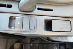 一汽解放J6G 领航版 7.8L柴油 360马力 6X2 一汽解放10档 全浮高顶 6.8米厢式载货车 一汽解放J6G 领航版 7.8L柴油 360马力 6X2 一汽解放10档 全浮高顶 6.8米厢式载货车