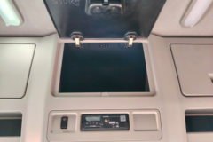 一汽解放J6G 领航版 7.8L柴油 360马力 6X2 一汽解放10档 全浮高顶 6.8米厢式载货车 一汽解放J6G 领航版 7.8L柴油 360马力 6X2 一汽解放10档 全浮高顶 6.8米厢式载货车