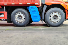 一汽解放J6G 领航版 7.8L柴油 360马力 6X2 一汽解放10档 全浮高顶 6.8米厢式载货车 一汽解放J6G 领航版 7.8L柴油 360马力 6X2 一汽解放10档 全浮高顶 6.8米厢式载货车