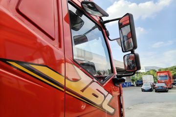 һ����� J6L ����� 240���� 4X2 9.7����ʽ�ػ���ͼƬ