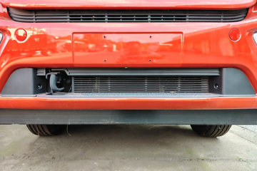 һ����� J6L ����� 240���� 4X2 9.7����ʽ�ػ���ͼƬ