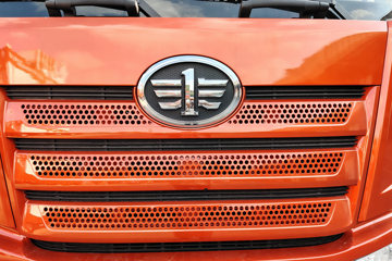 һ����� J6L ����� 240���� 4X2 9.7����ʽ�ػ���ͼƬ