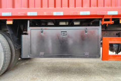 一汽解放 J6L 经典版 240马力 4X2 9.7米厢式载货车