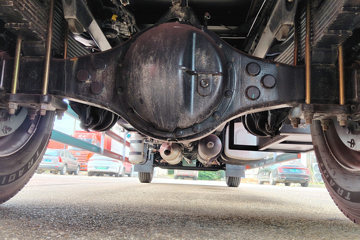 һ����� J6L ����� 240���� 4X2 9.7����ʽ�ػ���ͼƬ