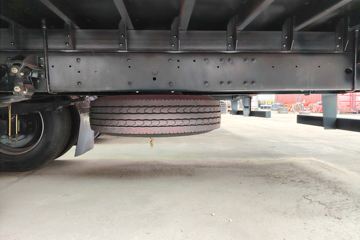 һ����� J6L ����� 240���� 4X2 9.7����ʽ�ػ���ͼƬ