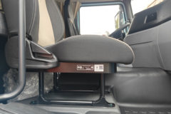 质子汽车 标载版 6X4 纯电动牵引车 宁德时代600.92kWh